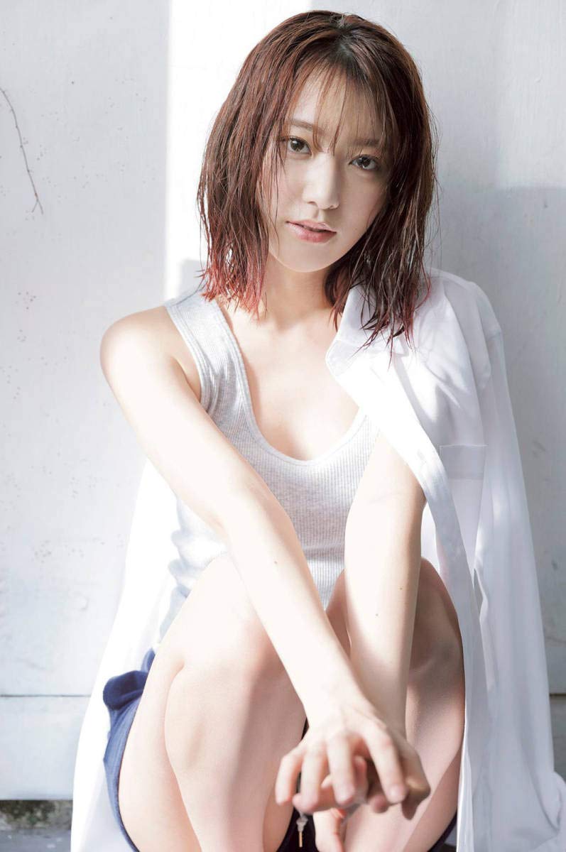 AKB 宮脇咲良 Amazon.co.jp: 宮脇咲良3 AKBグループ L版写真10枚 下着 水着